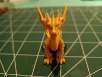 Figurine de dragon détaillée — photo 3