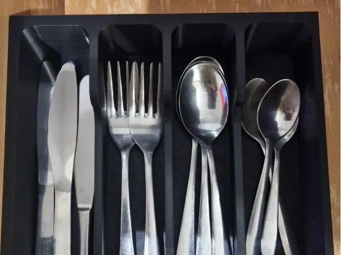 Drawer insert for cutlery 