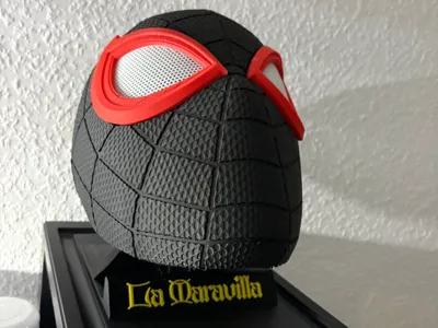 Helmet stand PErsonalizable