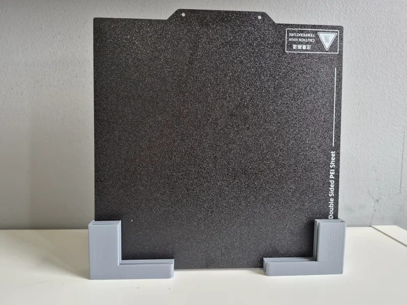 Universal build plate holder