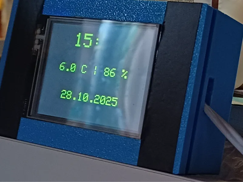 2.4" Clock (jadivclock ultra)
