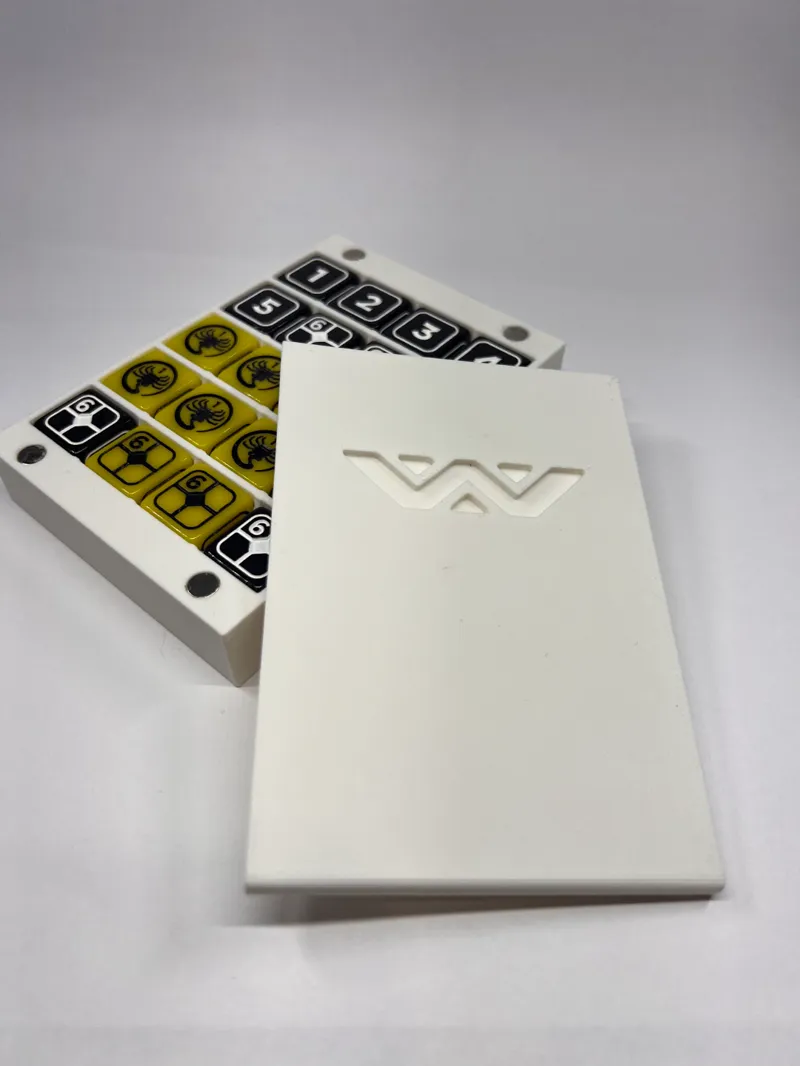 Weyland - Yutani Alien RPG 20d6 Magnetic Dice Box