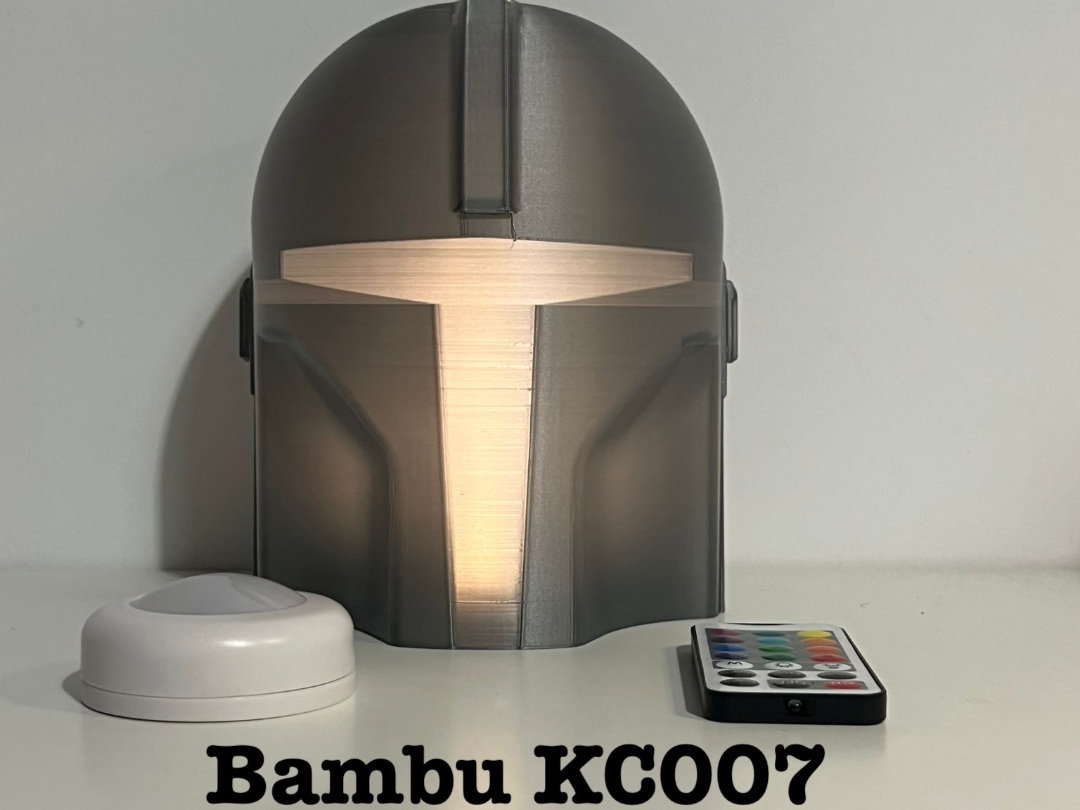 Mandalorian Helmet Lamp KC007 Edition