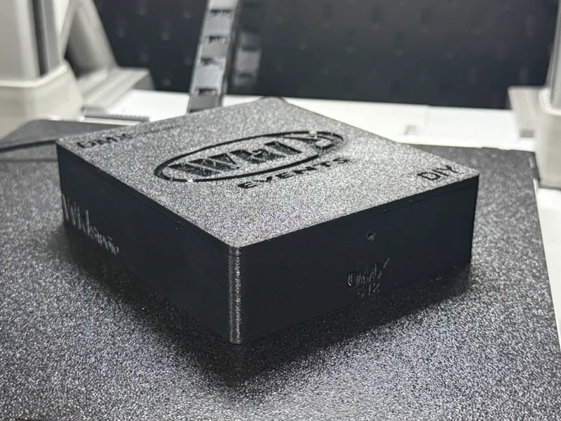 DJ - DMX 512 AVT Usb controller for Mac cover