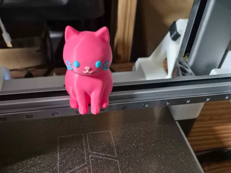 Cat figure