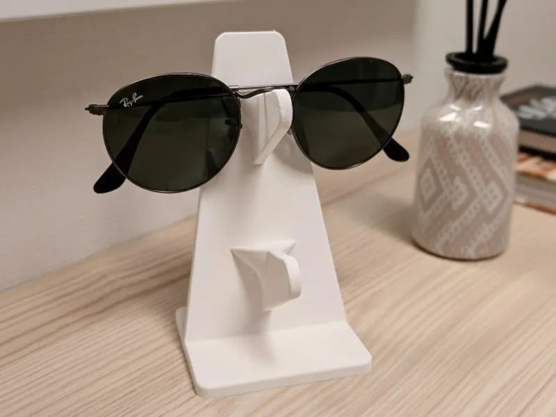 Minimalist Sunglasses Stand