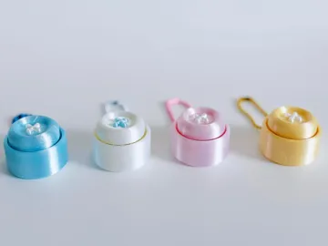 Objeto manipulable: Puffy Button Clicker — vista de referencia 3