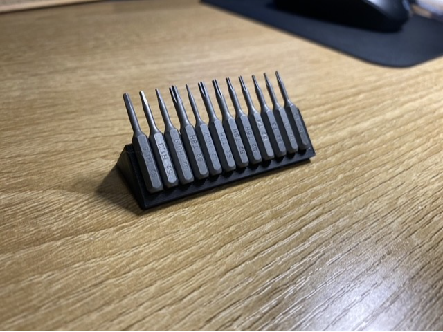 BitDock - Magnetic Holder for Screwdriver Bits