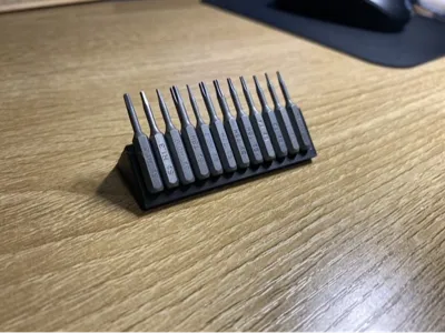 BitDock - Magnetic Holder for Screwdriver Bits
