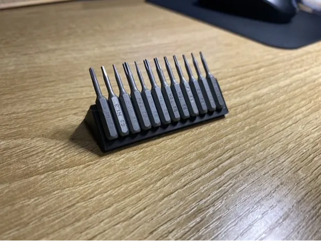 BitDock - Magnetic Holder for Screwdriver Bits