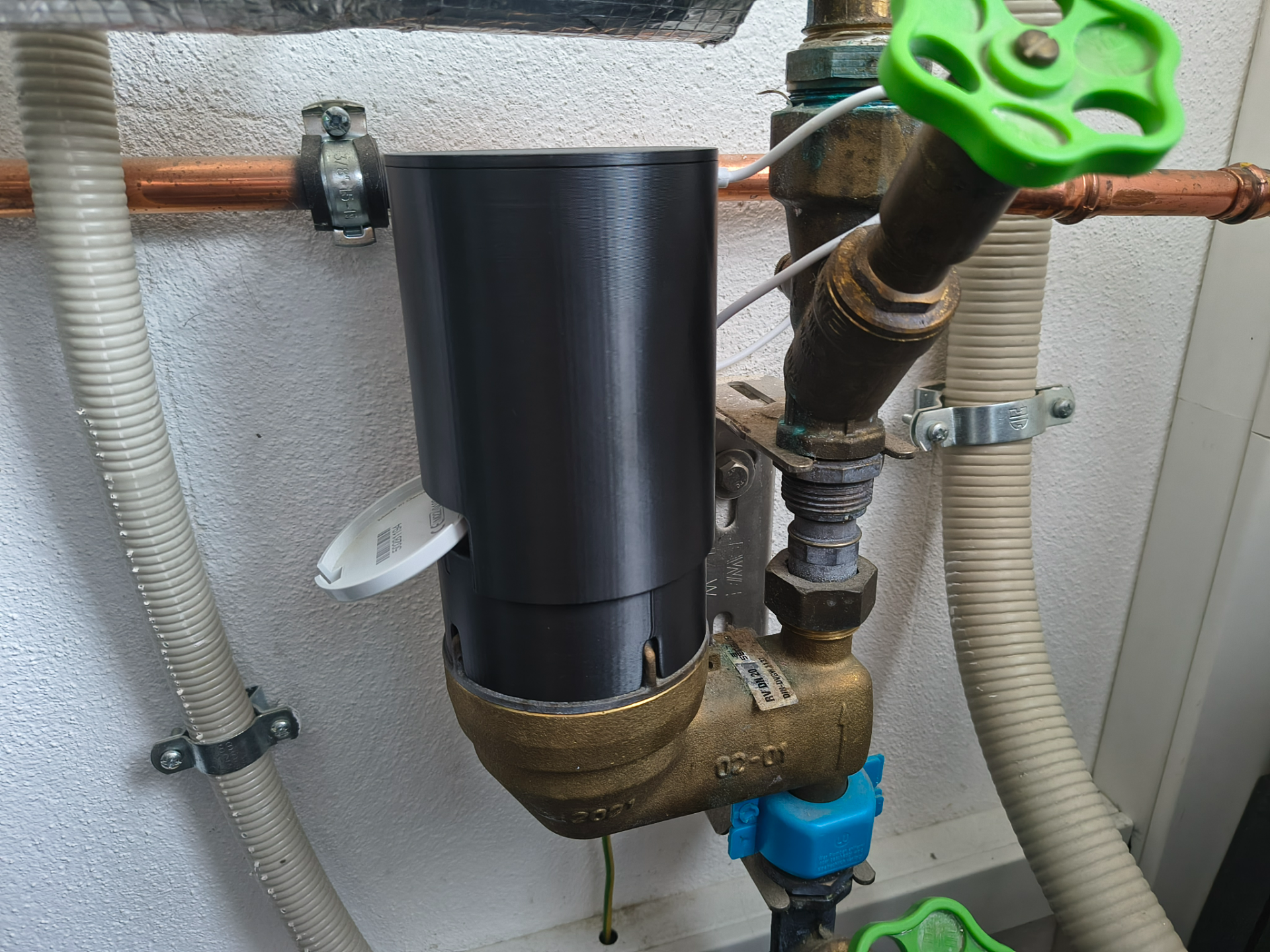 ESP32-CAM Water Meter Housing AI on the Edge