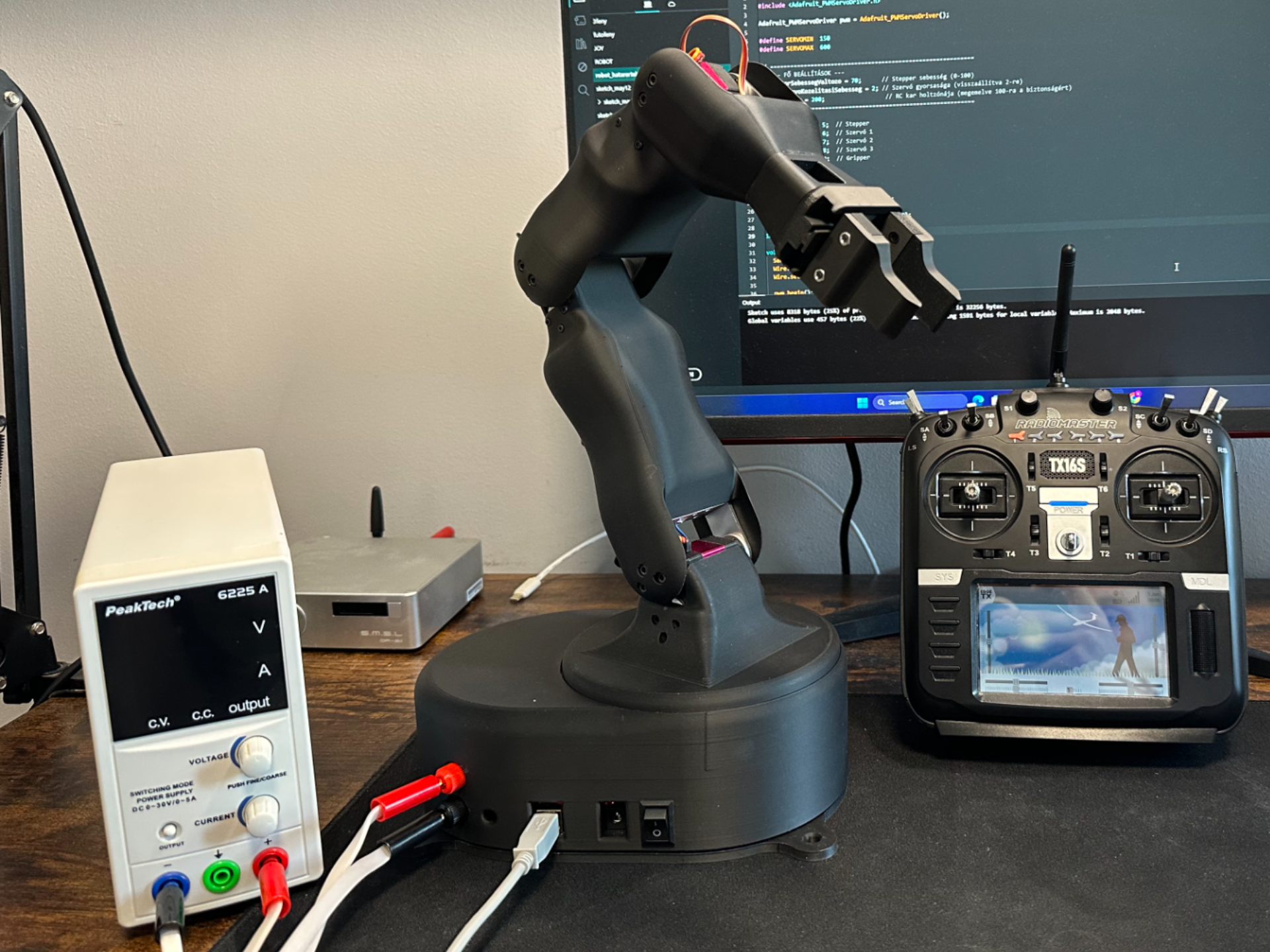 Fully Functional 5-DOF Robot Arm