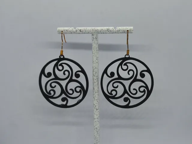 Aretes Triskelion