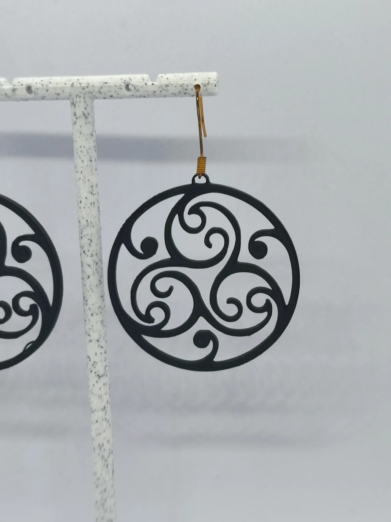 Aretes Triskelion view 4