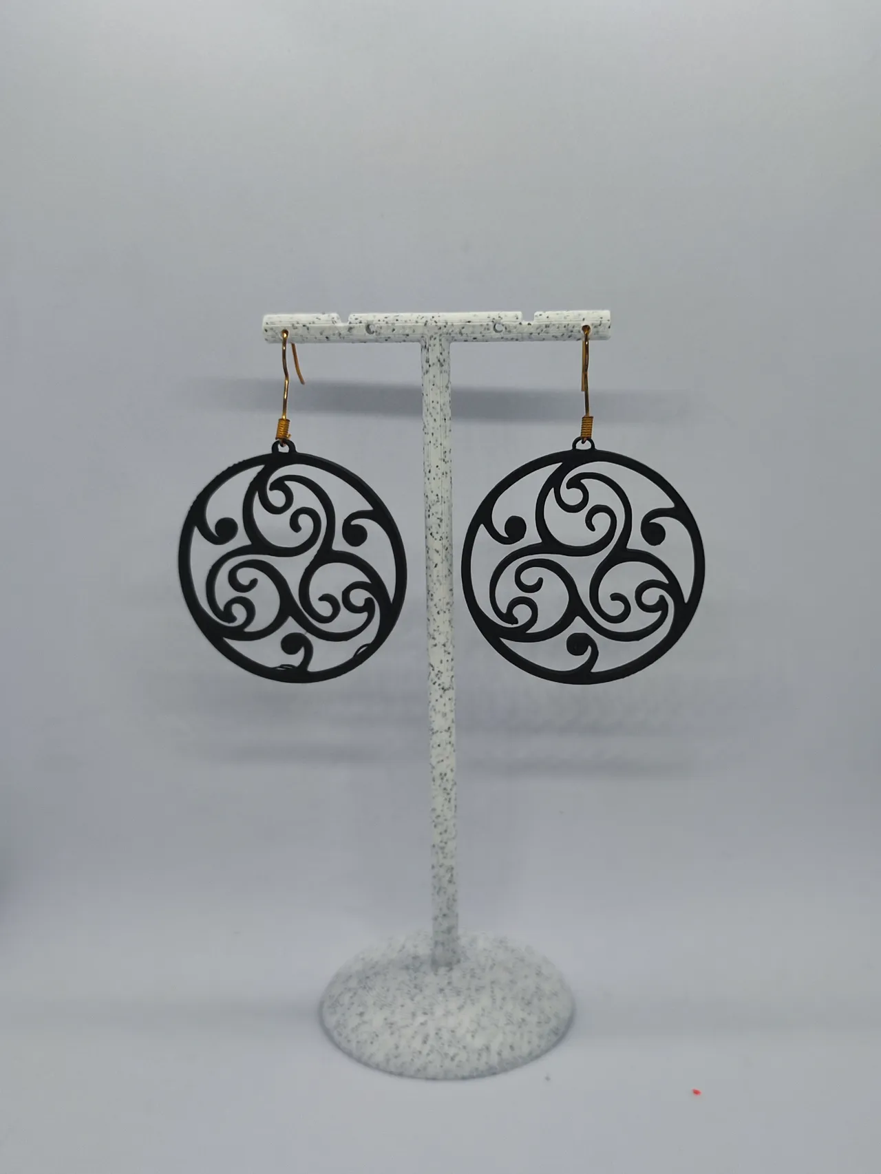 Aretes Triskelion view 2