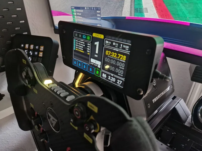 Dashboard_Thrustmaster_T818_Galaxy_A06