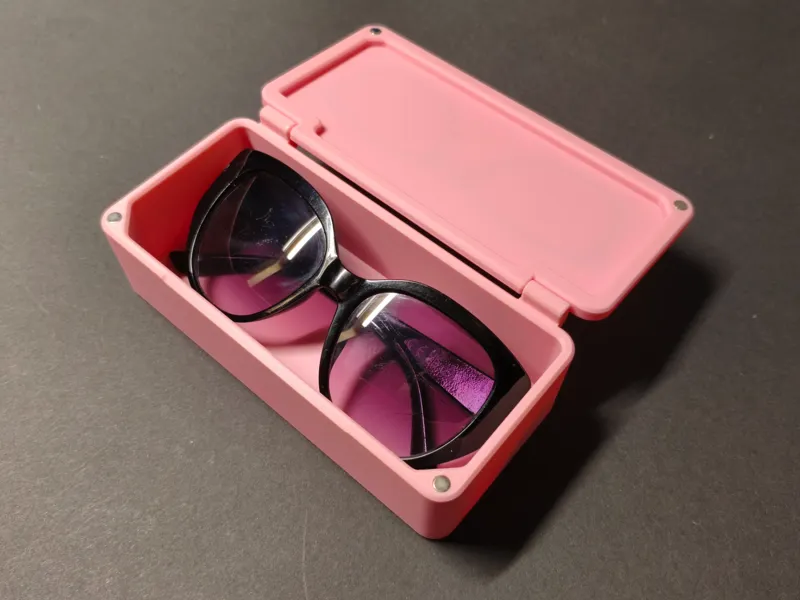 Hinged box with custom text