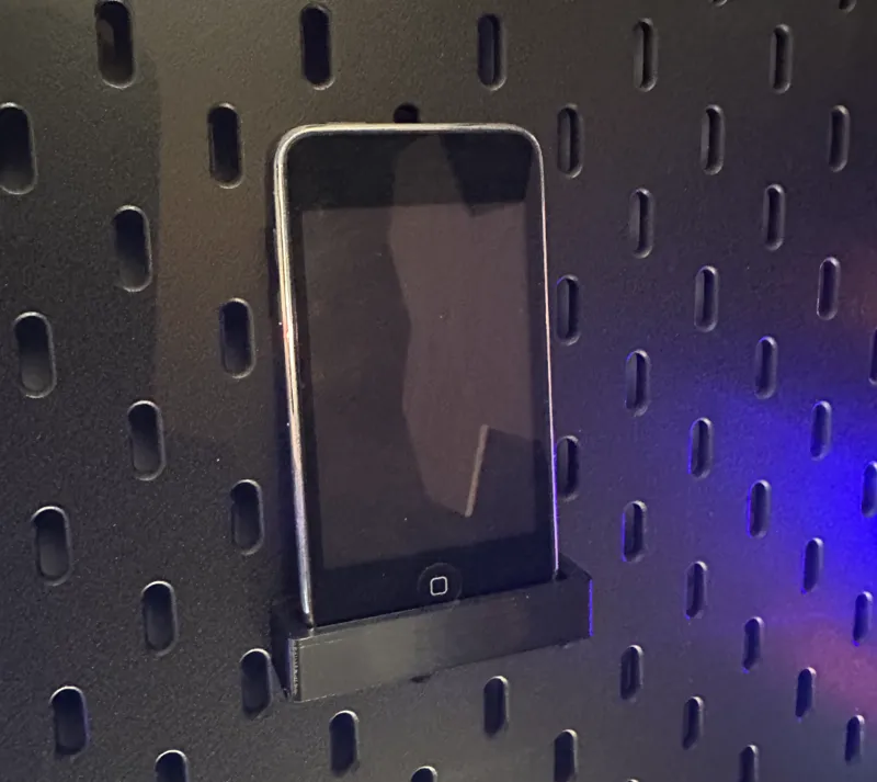 iPod Touch Ikea Skadis Display Mount