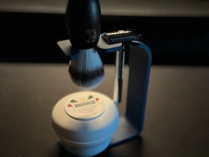 King C. Gillette x Proraso wet shave suport