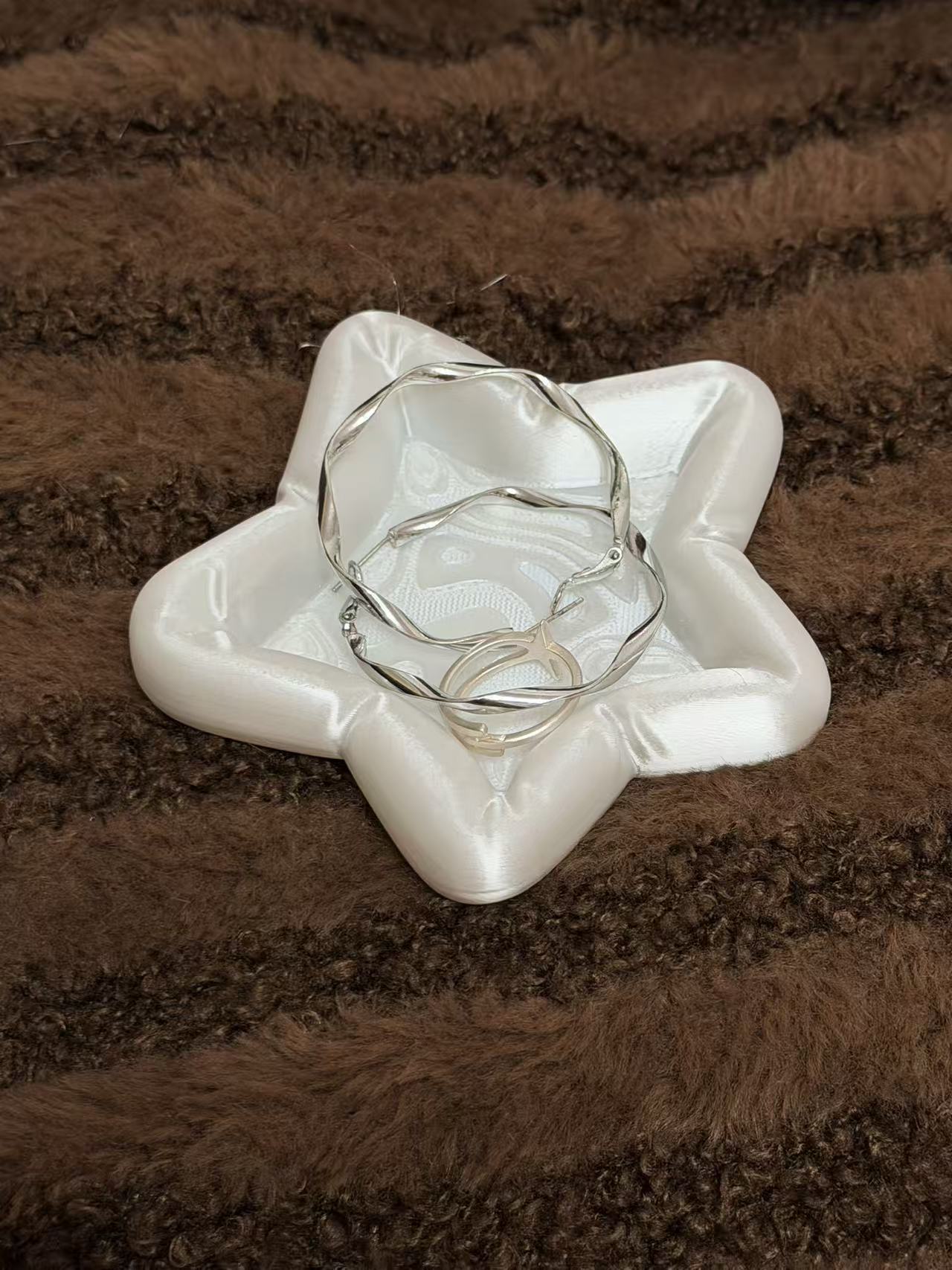Miniatura 3 do modelo 3D 星星丝绸首饰收纳盒