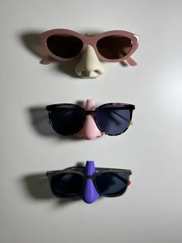 Soporte: Nose Glasses Holder — vista de referencia 4