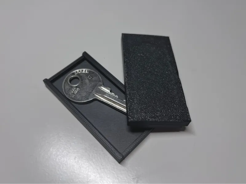 Hidden key box with magnets
