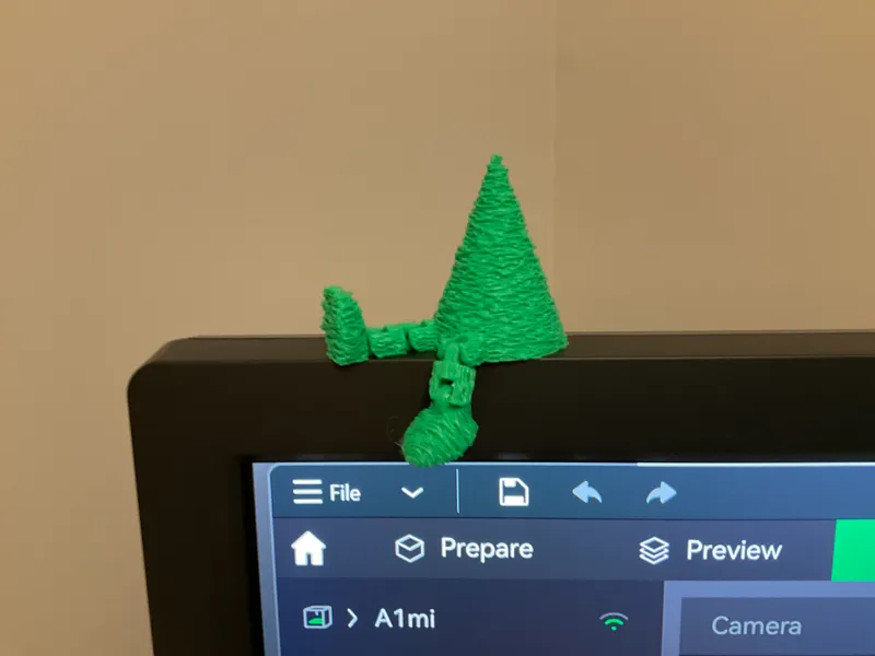 Pine tree buddy