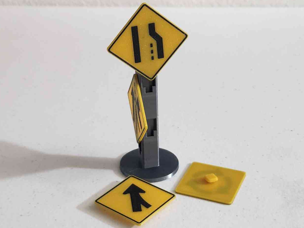 Mini USA Road Sign Kit with Swappable Signs