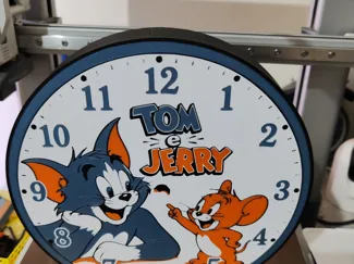 lampada stile orologio tom e jerry
