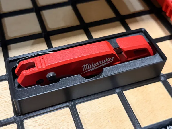 https://makerworld.bblmw.com/makerworld/model/USa5912e3b446c49/design/2025-12-20_67958159025968.jpeg
