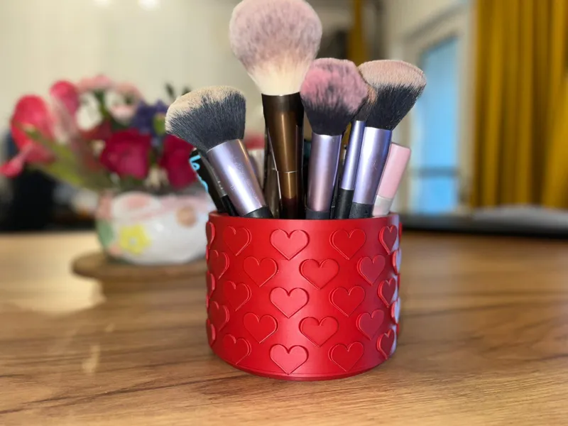 Makeup Brush Holder with hearts