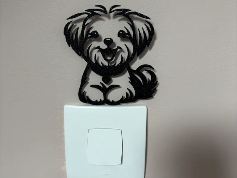 Décoration prise ou interrupteur bichon maltais