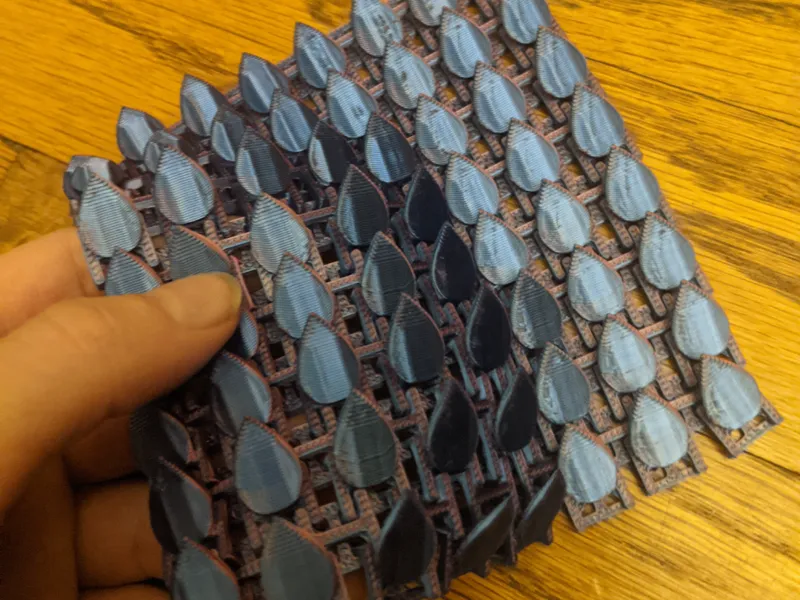 Dragon scale chainmail fidget