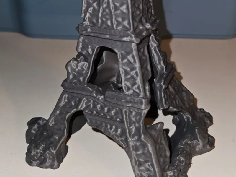 Eifel Tower Aquarium Ornament