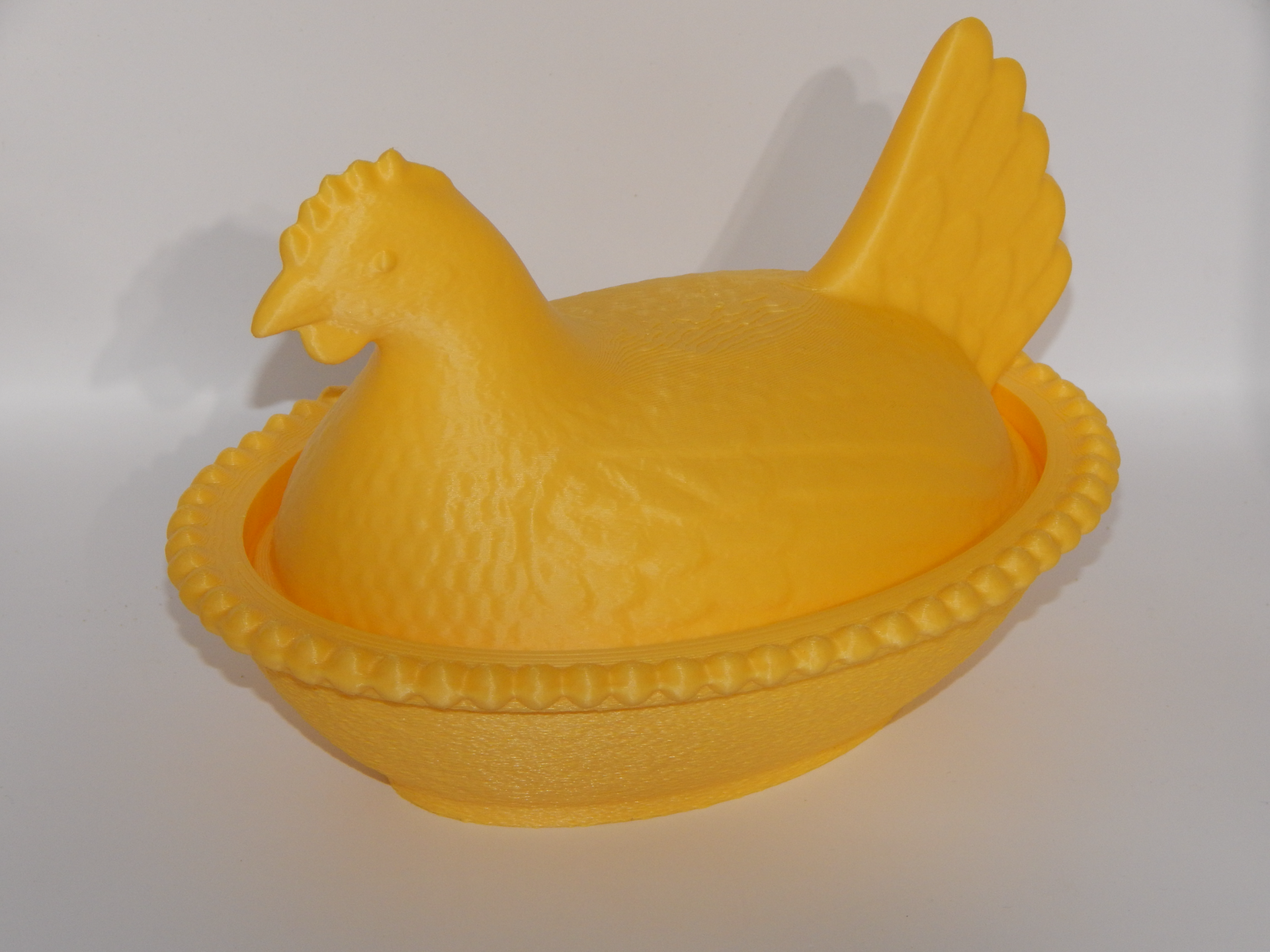 Hen On Nest - Version 2 (Beaded Rim)