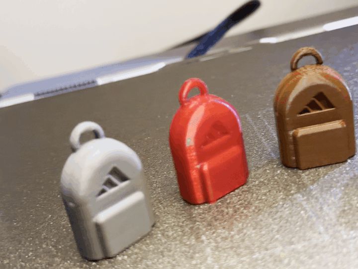Simple backpack keychain