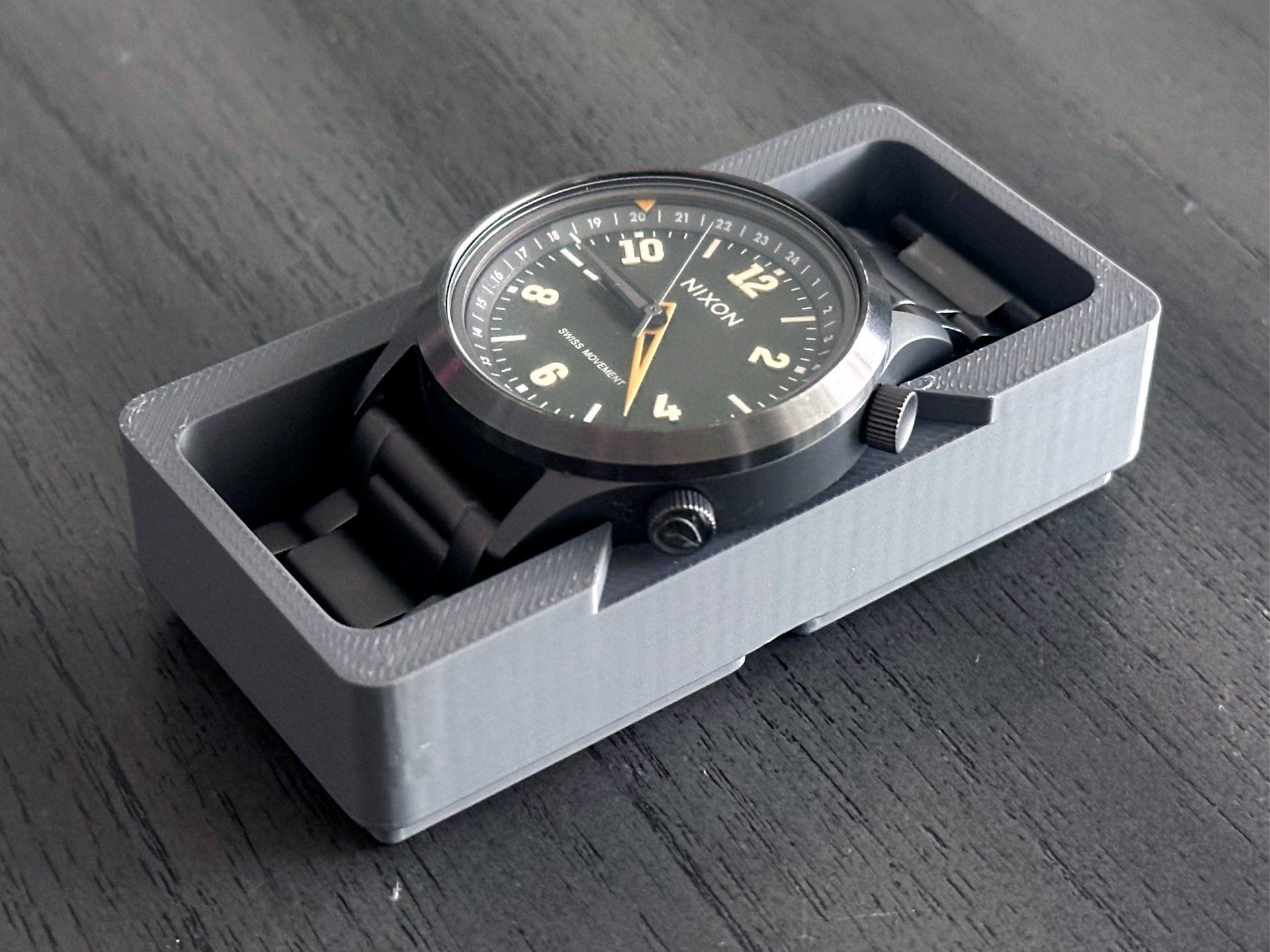 Gridfinity Watch Bin for Thicker Watch with Dials