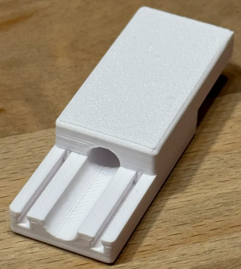Cable label helper for solar module cables (6mm)
