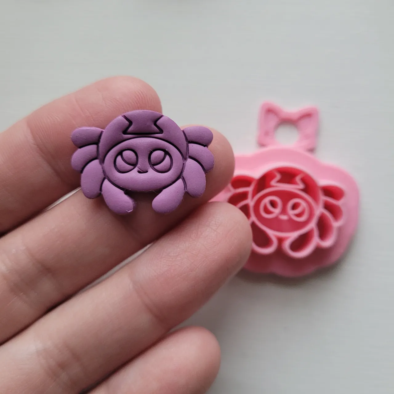 Black Widow Spider Bug Polymer Clay Earring Cutter view 3