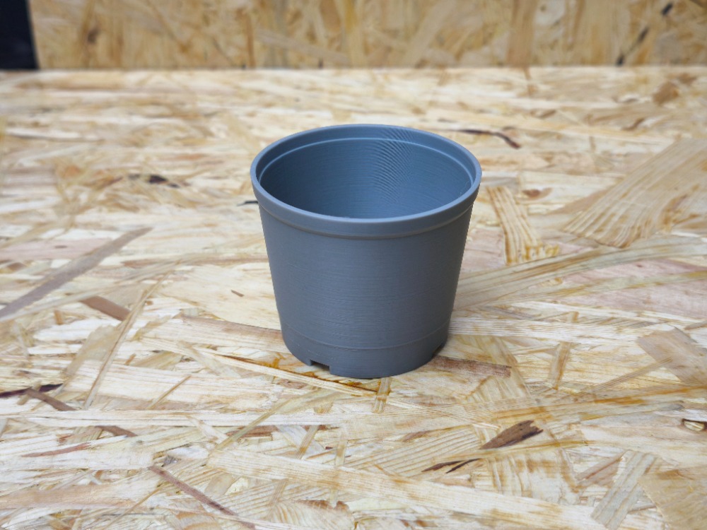 Miniatura 3 do modelo 3D Minimalist Indoor/Outdoor Planter 