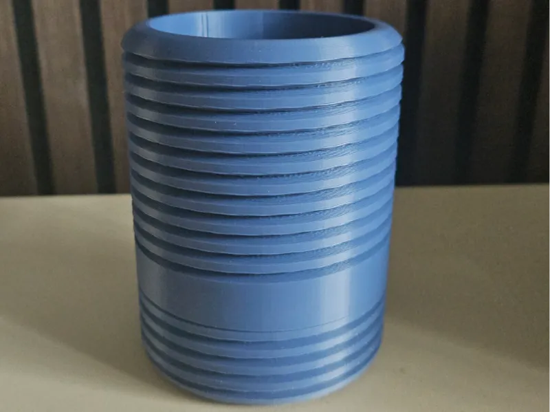 twisted plant pot (2h print!)