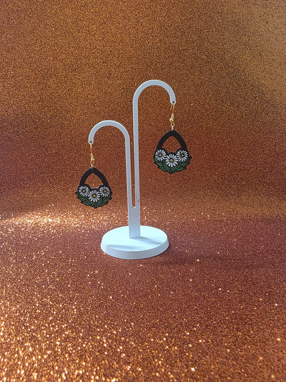 Daisy arch earrings view 3