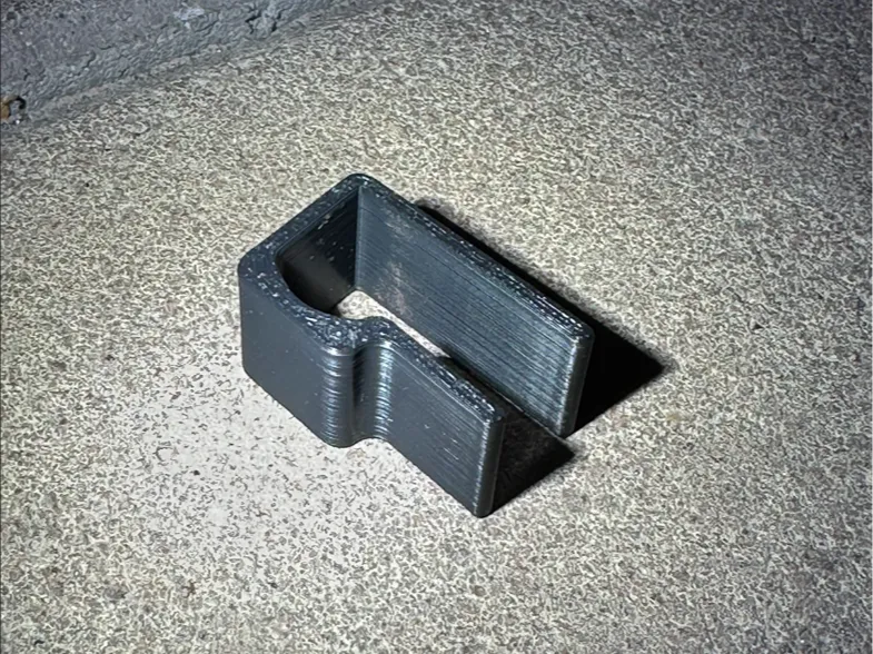 Led strip clip 8.5mm thick mount