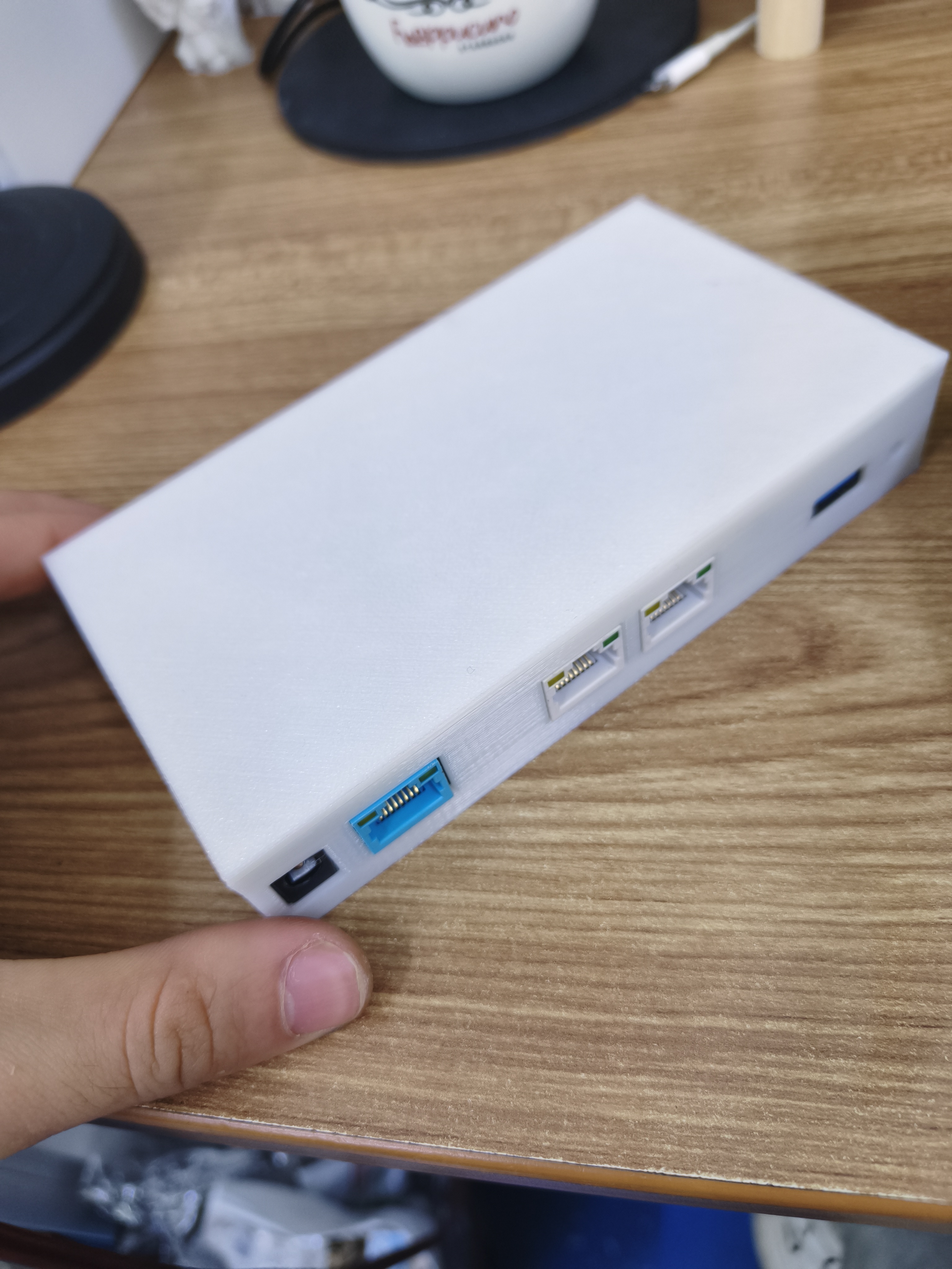 Miniatura 2 do modelo 3D r3g外壳简约版