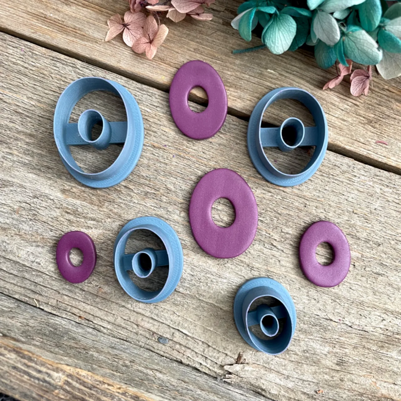 Oval Donut Earring Cutters view 4