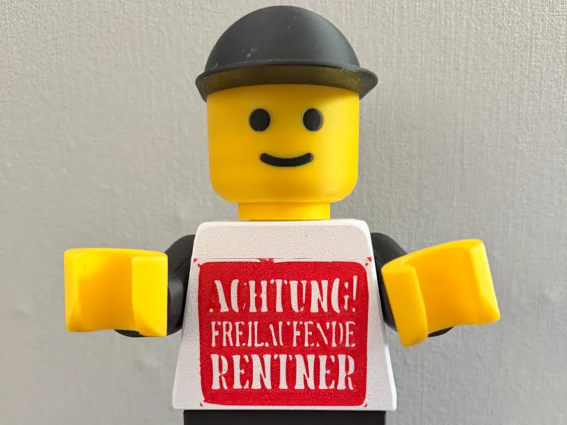 Freilaufende Rentner Brickman 20cm Figur