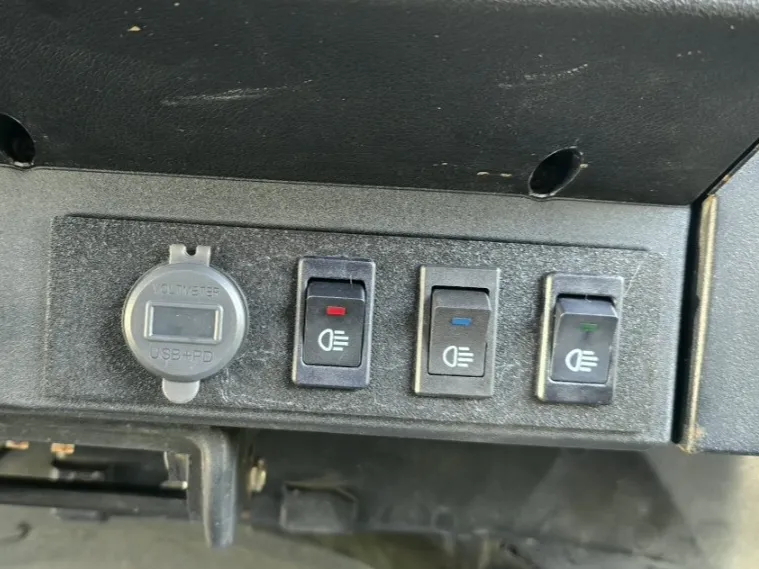 Jeep YJ Radio delete blank with USB and switches 