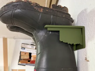 Oklahoma shaped wader hanger