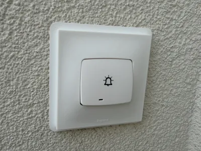 Electrical outlet cover plate