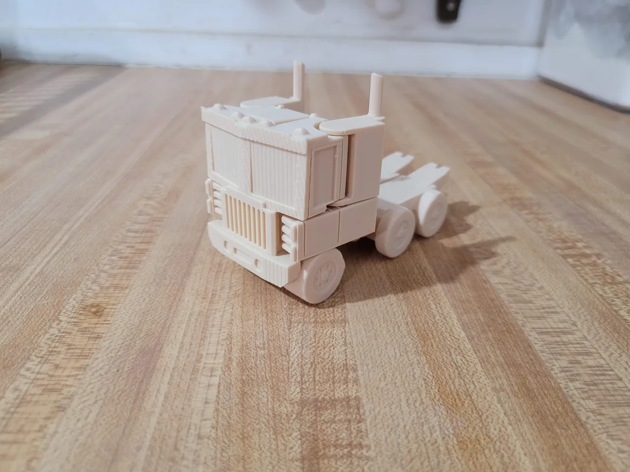 Transformable Truck Robot Print In Place view 3